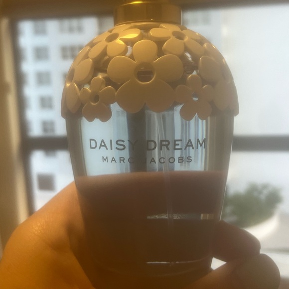 Marc Jacob’s daisy dreams NWOT - Picture 2 of 5